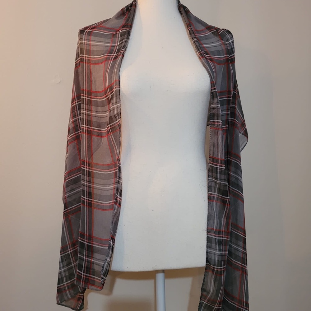 Checkered Scarf - Picture 5 of 5